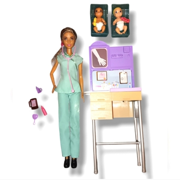 HUGE BARBIE DOLL DOCTOR PRENATAL NURSE BUNDLE - Picture 14 of 14